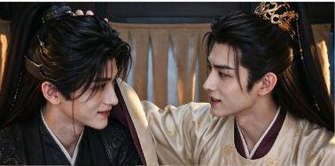 1790513858423134.jpg 《侍君》(2026):古风情感AI漫剧剧情介绍及网盘资源海报或剧照