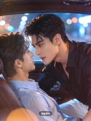1791101331319957.jpg 《心控》(2026):占有欲与情感博弈双男主AI漫剧在线观看海报或剧照