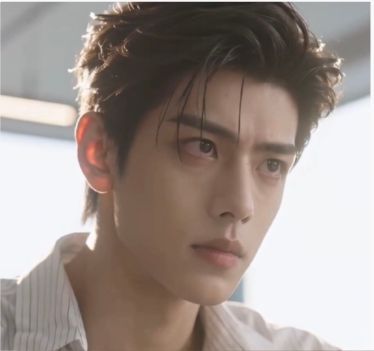 1791525832355666.jpg 《疯批狼崽撩宠男疗愈师》(2026)全集完结:疯批狼崽×温医生,双男主AI漫剧网盘资源海报或剧照